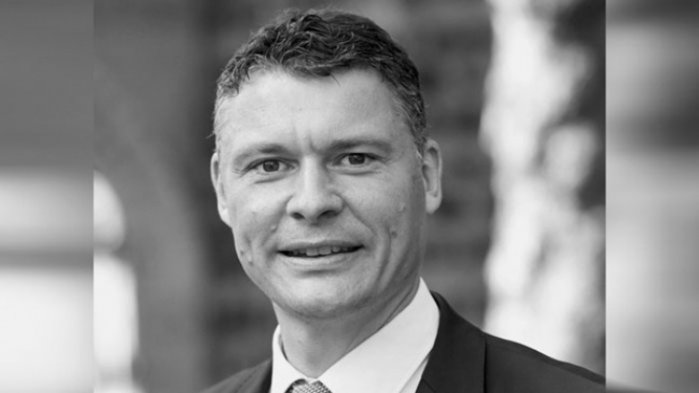 Dr. Jörg Geerlings Dr. Jörg Geerlings
