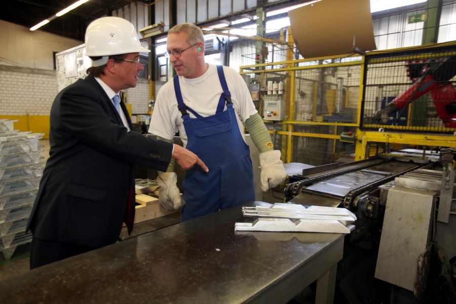 Wirtschaftstour: Laschet bei Grillo in Duisburg