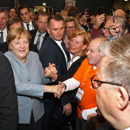 Angela Merkel und Armin Laschet in Bad Godesberg und Waldbröl