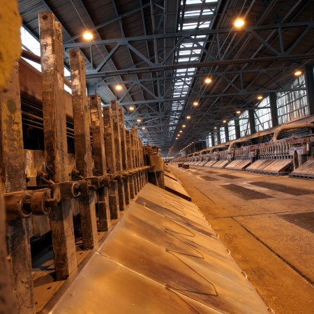 Wirtschaftstour: Laschet bei Trimet