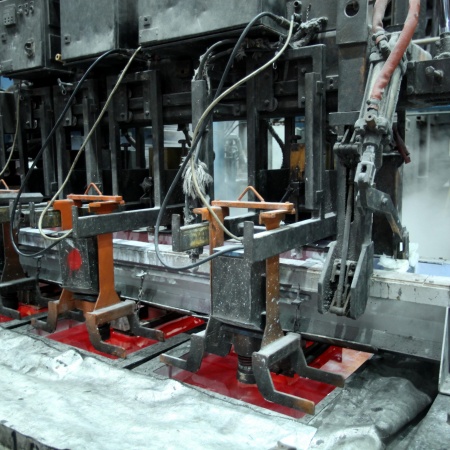 Wirtschaftstour: Laschet bei Trimet