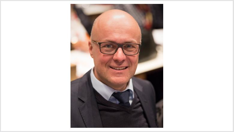 Dr. Mathias Höschel Dr. Mathias Höschel